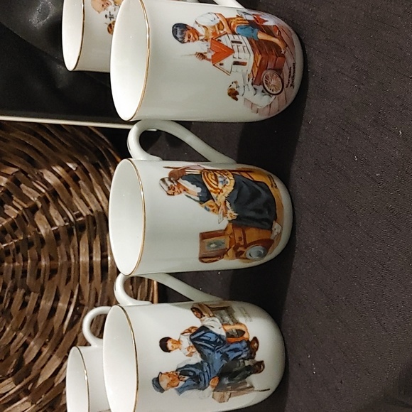 8 Norman Rockwell Museum Cups - Picture 2 of 5
